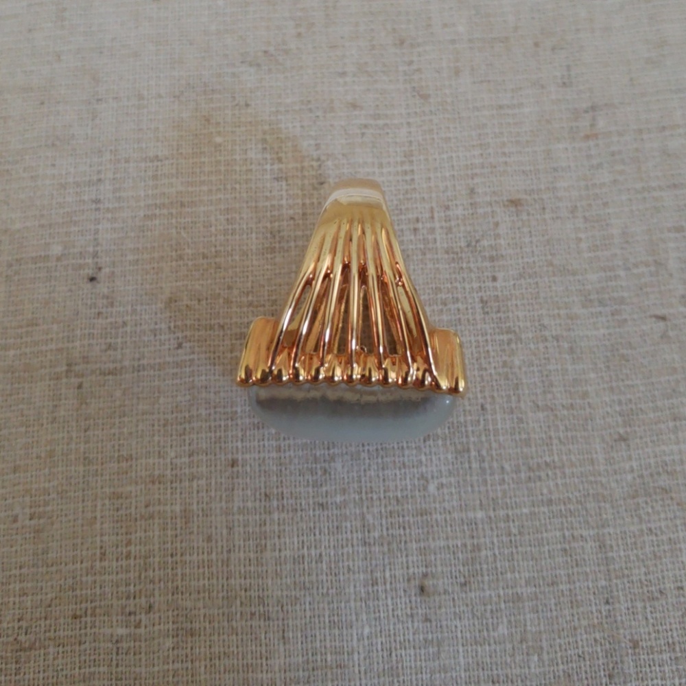 Gold Statement Ring - Picture 5 of 6